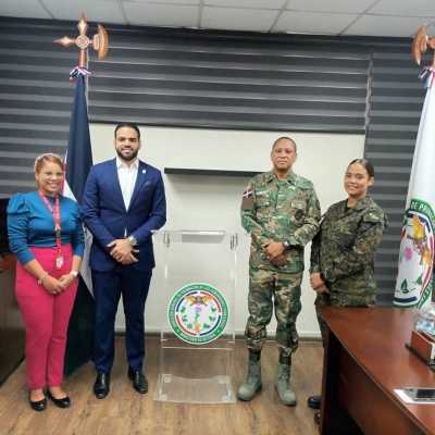 El personal de la DGPCF, recibe charla sobre los beneficios del Seguro Nacional de Salud (SENASA).